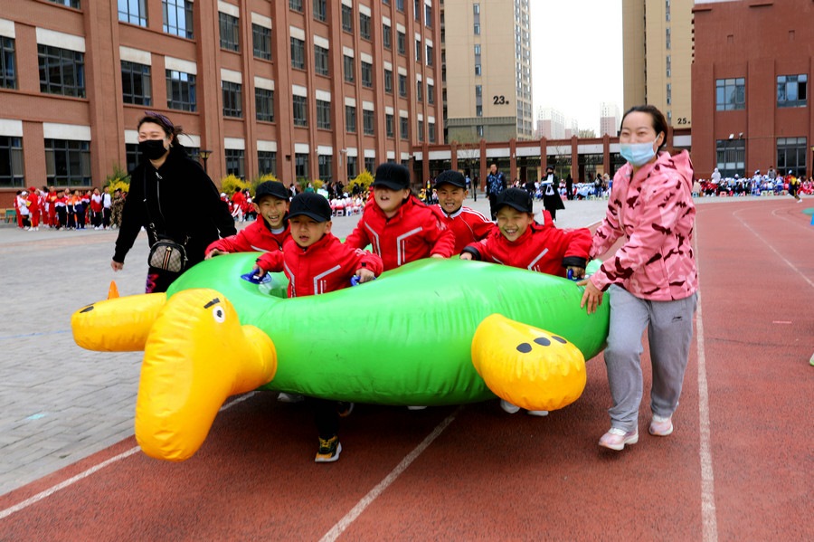 呼和浩特:快樂運動逐夢想 陽光少年展風采
