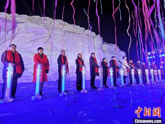 啟動(dòng)儀式現(xiàn)場(chǎng)?！≮w桂華 攝