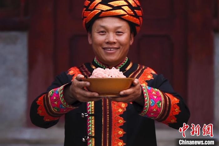 圖為“暢饗云宴”巧手年菜系列短視頻截圖。　胡遠(yuǎn)航 攝