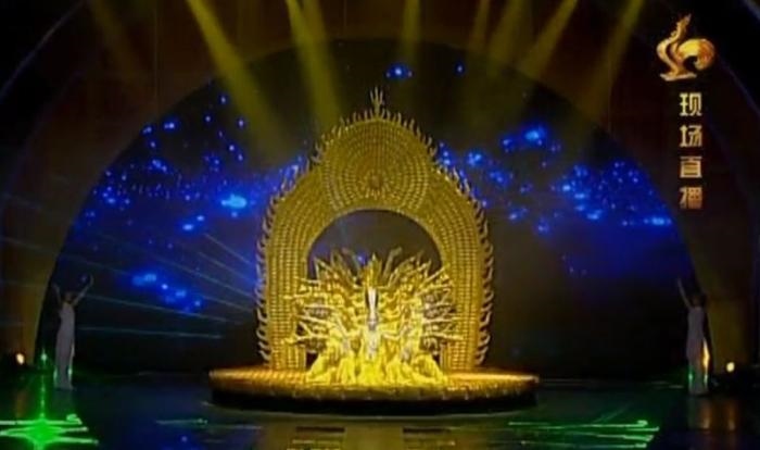 圖片來源:《千手觀音》視頻截圖 圖片來源:《千手觀音》視頻截圖