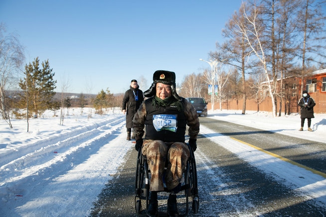 中共黨員、一等功榮立者王曙光不畏嚴寒，挑戰(zhàn)自我（王鵬）.jpg