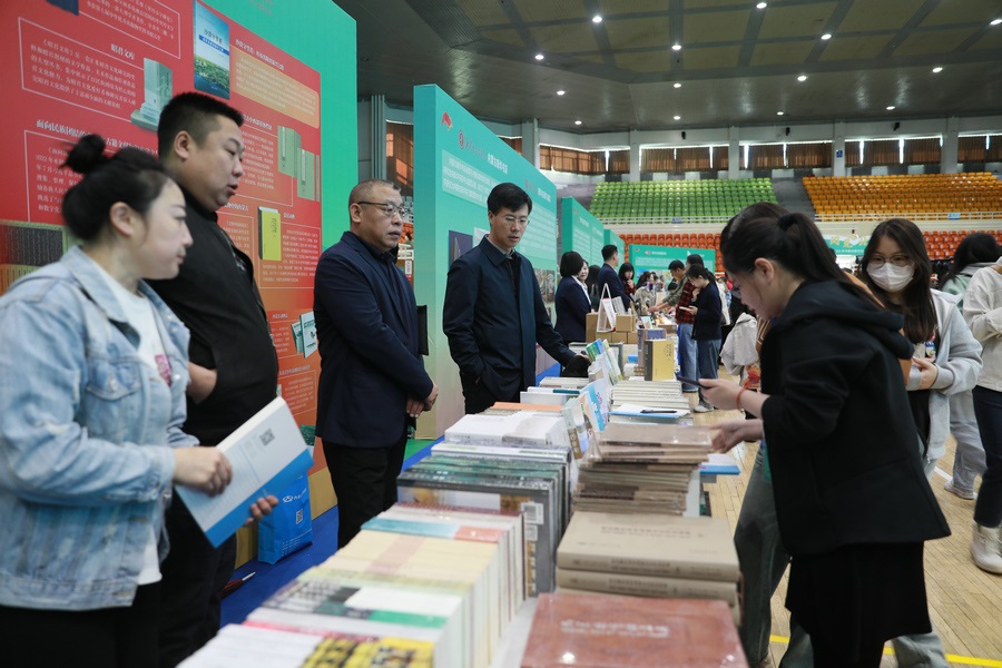 1713654431433459.jpg 7O5A0607.jpg