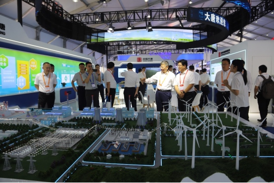 組圖｜聚焦“雙新”大會 大咖云集“展”風采318.png