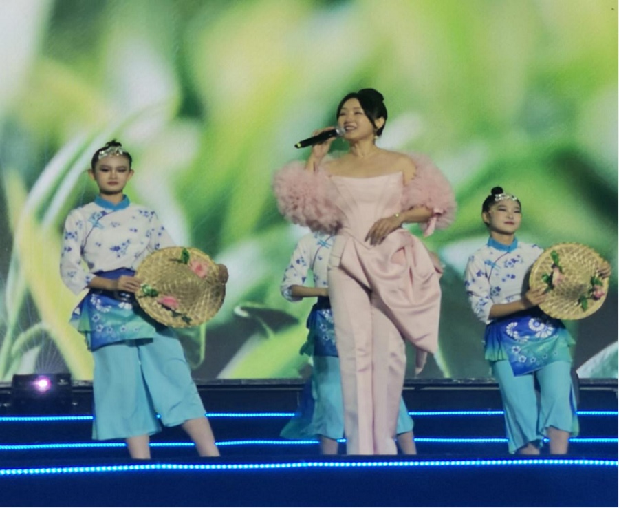 “如七而遇 相思烏?！边@場(chǎng)七夕主題音樂會(huì)甜出圈584.png