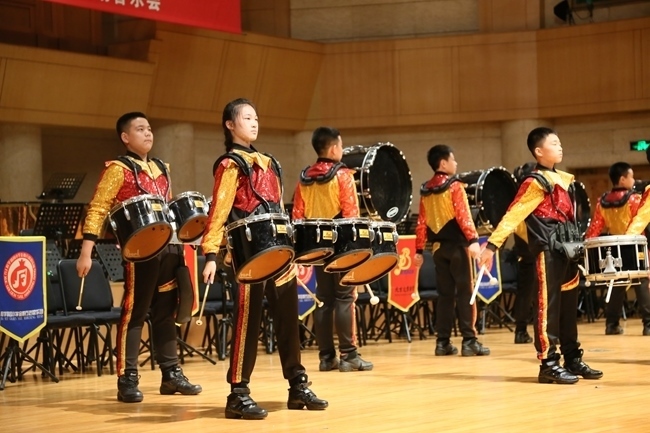 “樂(lè)動(dòng)金帆 ‘藝’起交響”為主題的專場(chǎng)音樂(lè)會(huì)現(xiàn)場(chǎng)。主辦方供圖