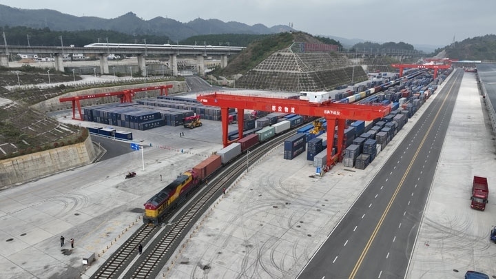 繁忙的貴陽國際陸港。貴陽綜保區(qū)供圖