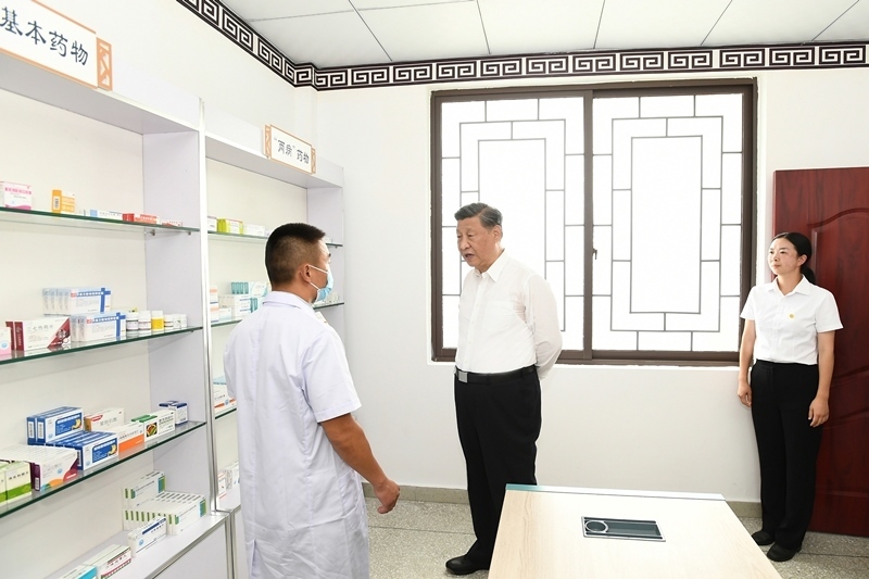 2022年6月8日，習(xí)近平總書(shū)記在四川眉山東坡區(qū)太和鎮(zhèn)永豐村考察。