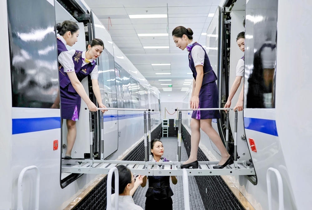 應(yīng)急處置培訓(xùn)。