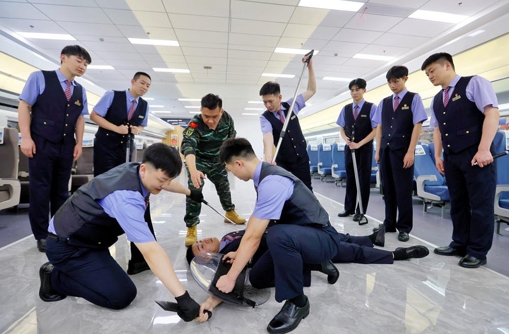 應(yīng)急處置培訓(xùn)。