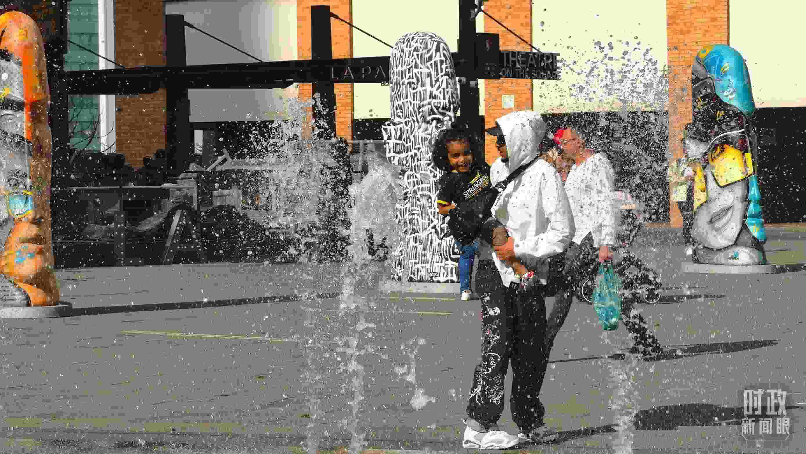 △約翰內(nèi)斯堡街頭。（總臺央視記者韓銳拍攝）