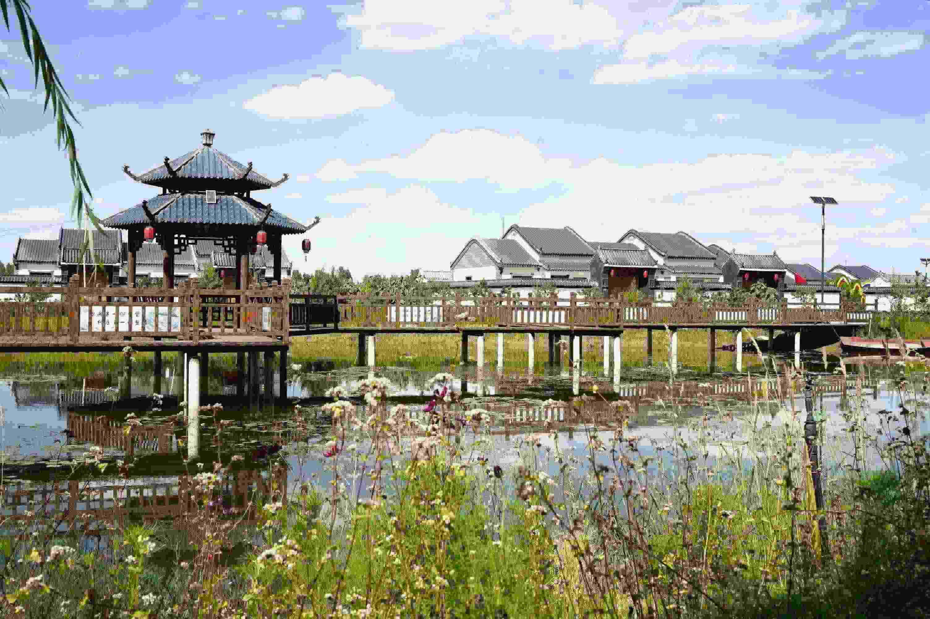 黃家堡村，筑夢新居。張文博攝