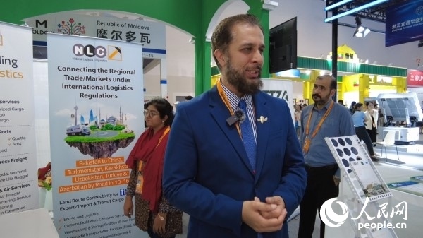 9月2日，巴基斯坦駐華使館商務(wù)參贊古拉姆·卡迪爾接受人民網(wǎng)記者采訪。人民網(wǎng)記者 趙雯博攝