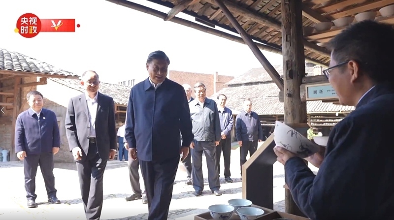 2023年10月11日，習(xí)近平在江西景德鎮(zhèn)考察。（視頻截圖）