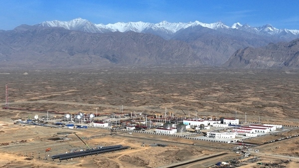 塔里木油田博孜天然氣處理廠。陳士兵 攝