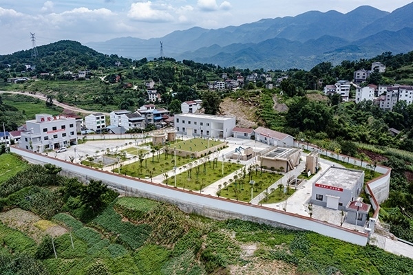 建成后的西沱鎮(zhèn)水廠。受訪者供圖