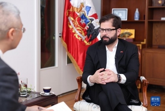 10月17日，智利總統(tǒng)博里奇在北京接受新華社記者專訪。新華社記者 呂帥 攝