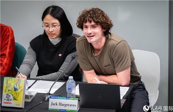 4、英國漢學家沈如風對中國文學譯作的未來充滿期待。郭錦標攝