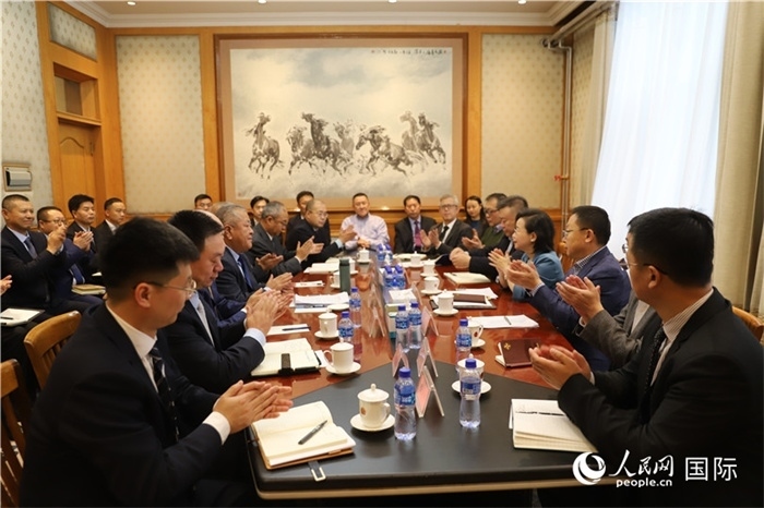 3.2023年10月30日，中國駐蒙使館座談會現(xiàn)場。人民網(wǎng)記者 霍文攝