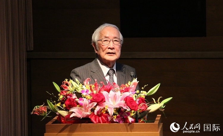 日中科學(xué)技術(shù)交流協(xié)會(huì)會(huì)長(zhǎng)山脅道夫致辭。人民網(wǎng) 許可攝