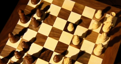 棋逢對(duì)手 以弈會(huì)友——《藝術(shù)里的奧林匹克》帶您感受《下象棋》中小棋盤里的大世界