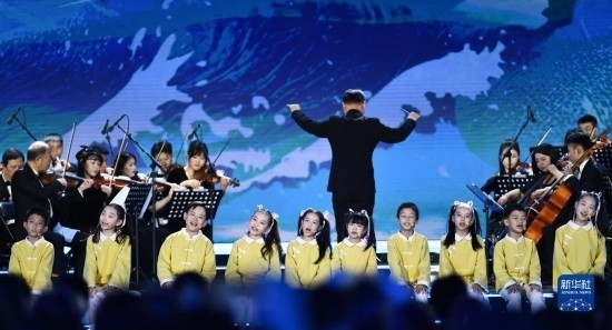 12月16日拍攝的第五屆海南島國際電影節(jié)開幕式現(xiàn)場。