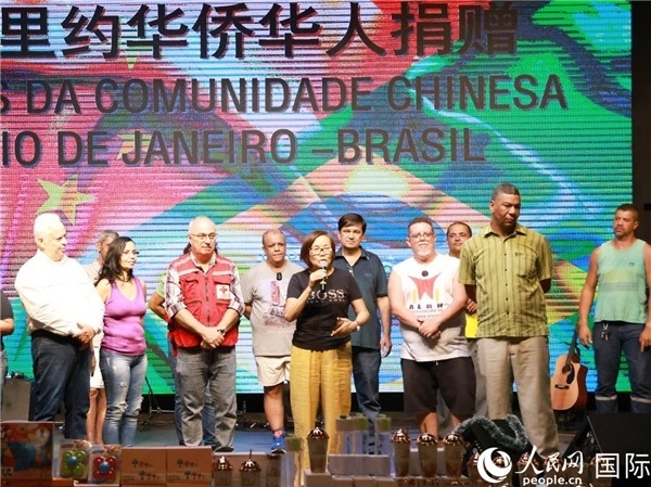 捐贈活動中方發(fā)起人之一的孫特英女士在捐贈活動中致辭。人民網記者 陳海琪攝