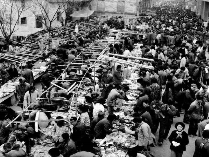 1982年，義烏湖清門馬路市場場景。拍友 金福根 攝