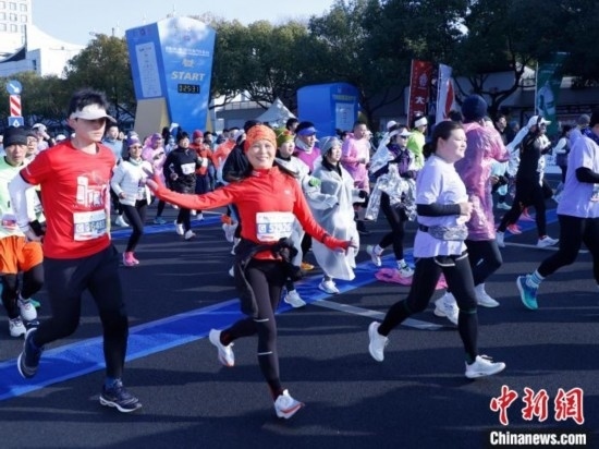 2023杭州馬拉松現場。肖健 攝