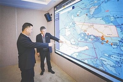 圖③：法官為涉案船舶尋找安全的錨泊地點。