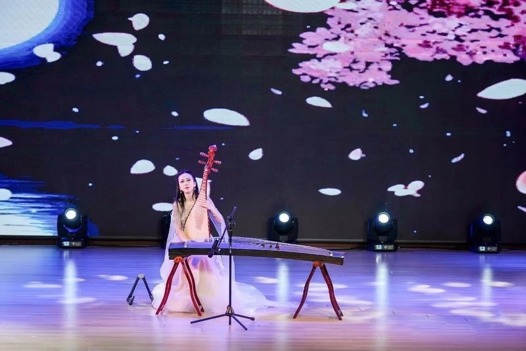 聯(lián)歡晚會(huì)現(xiàn)場(chǎng)。（主辦方供圖）