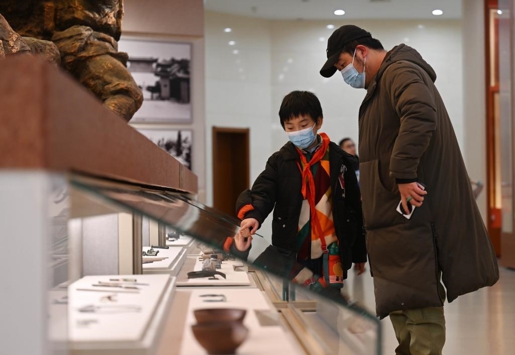 2024年1月29日，市民在平津戰(zhàn)役紀(jì)念館參觀。