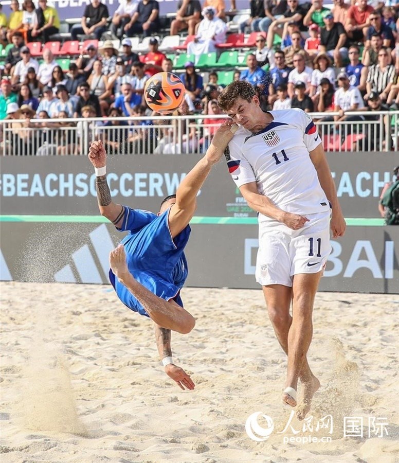 2月15日，意大利隊(duì)對(duì)陣美國(guó)隊(duì)。人民網(wǎng)塔里克·易卜拉欣攝