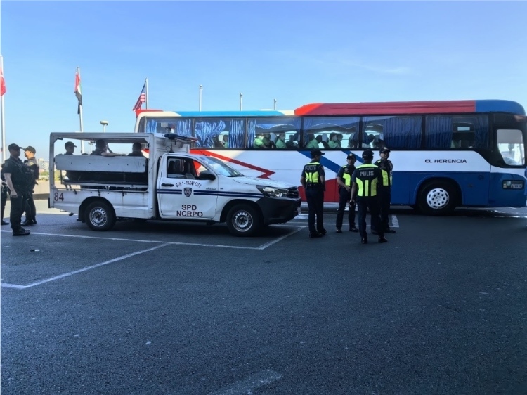 菲反有組織犯罪委員會等部門組織多次聯(lián)合突擊執(zhí)法。駐菲律賓使館供圖