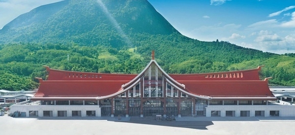 中老鐵路增開(kāi)1對(duì)國(guó)際旅客列車。國(guó)鐵集團(tuán)供圖