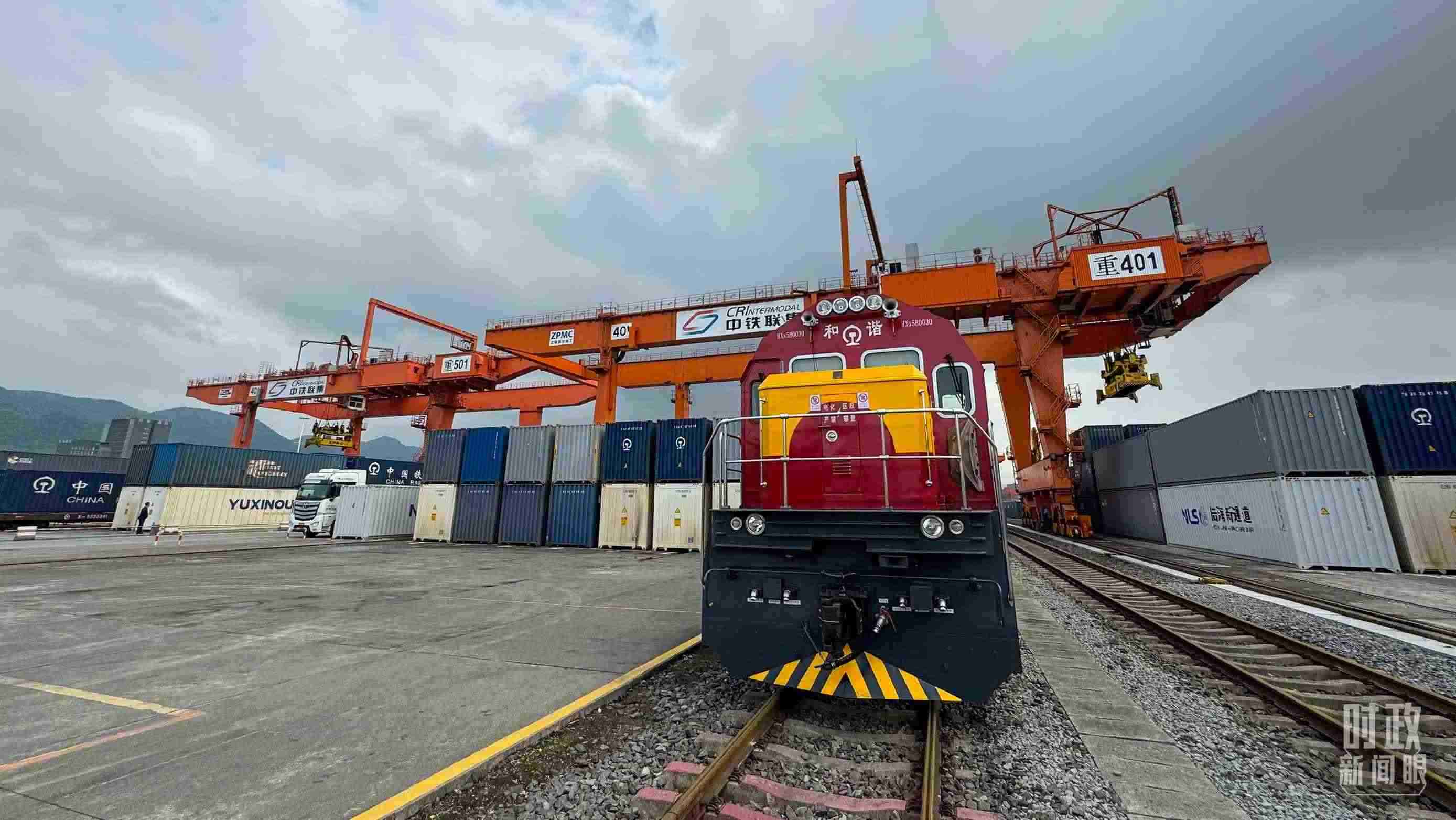 △重慶國際物流樞紐園區(qū)。（總臺央視記者許永松拍攝）