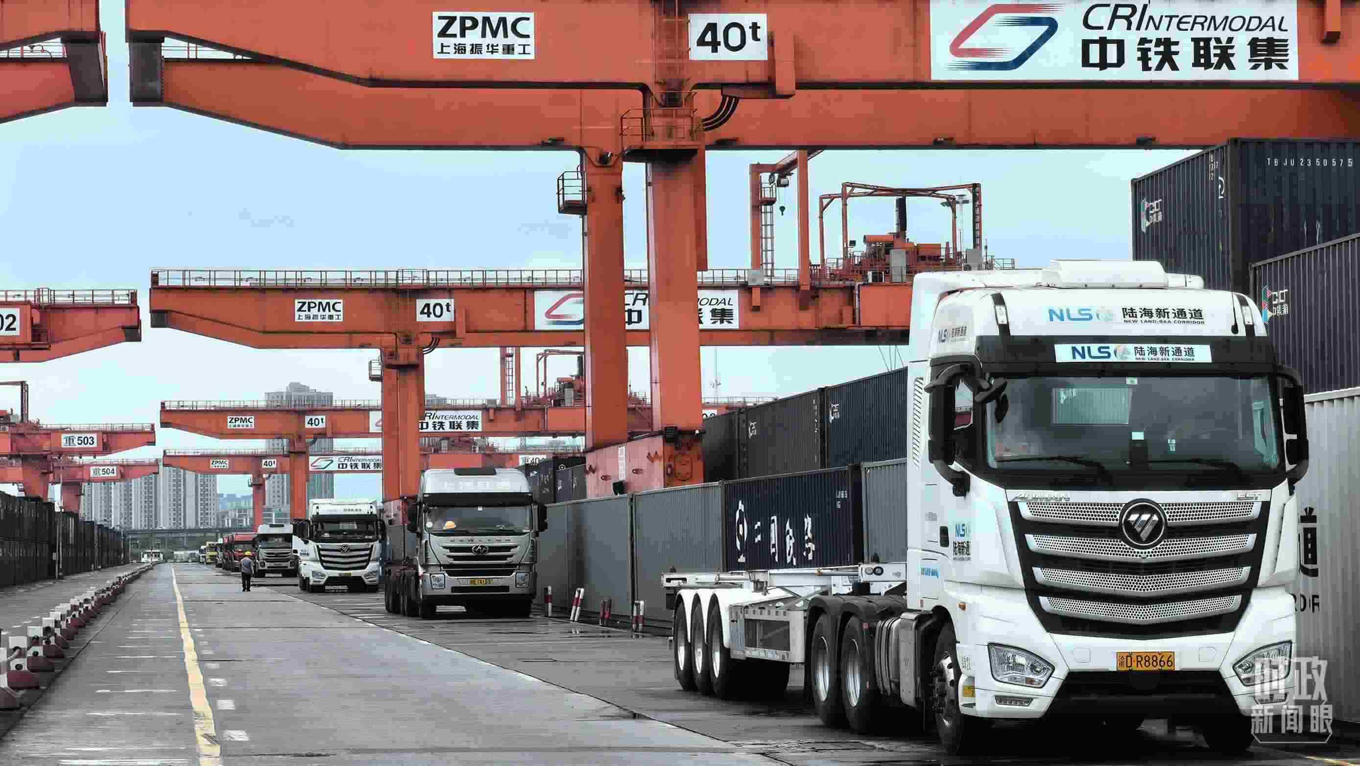 △重慶國際物流樞紐園區(qū)。（總臺央視記者趙化拍攝）