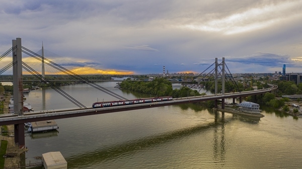 匈塞鐵路塞爾維亞境內。中國鐵路國際有限公司供圖