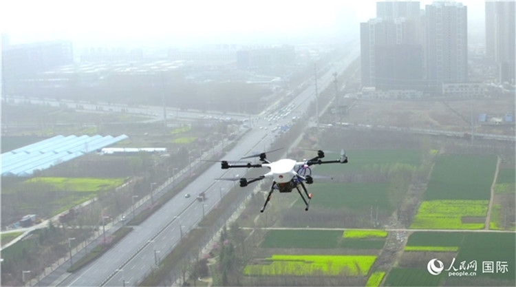 無人機。人民網(wǎng)記者 劉寧攝