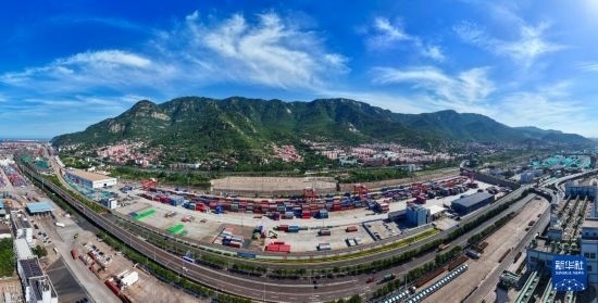 這是6月26日拍攝的中哈連云港物流合作基地（無(wú)人機(jī)照片）。新華社記者 季春鵬 攝