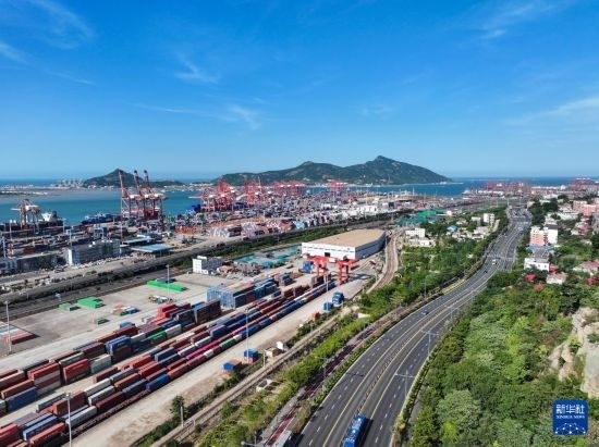 這是6月26日拍攝的中哈連云港物流合作基地（無(wú)人機(jī)照片）。新華社記者 季春鵬 攝