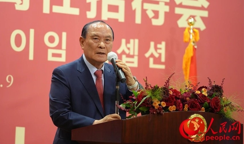 金漢圭在招待會上致辭。人民網 李帆攝