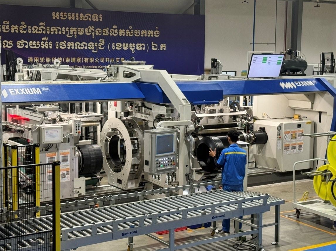 圖為通用輪胎科技（柬埔寨）有限公司生產(chǎn)車間。西港特區(qū)公司供圖