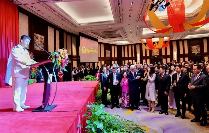 以上圖片均由使館提供，內(nèi)容說(shuō)明：駐泰使館舉行慶祝建軍97周年招待會(huì)現(xiàn)場(chǎng)。