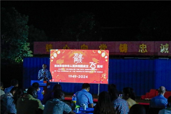 圖3-聯(lián)南蘇團代表發(fā)言（孫千攝）