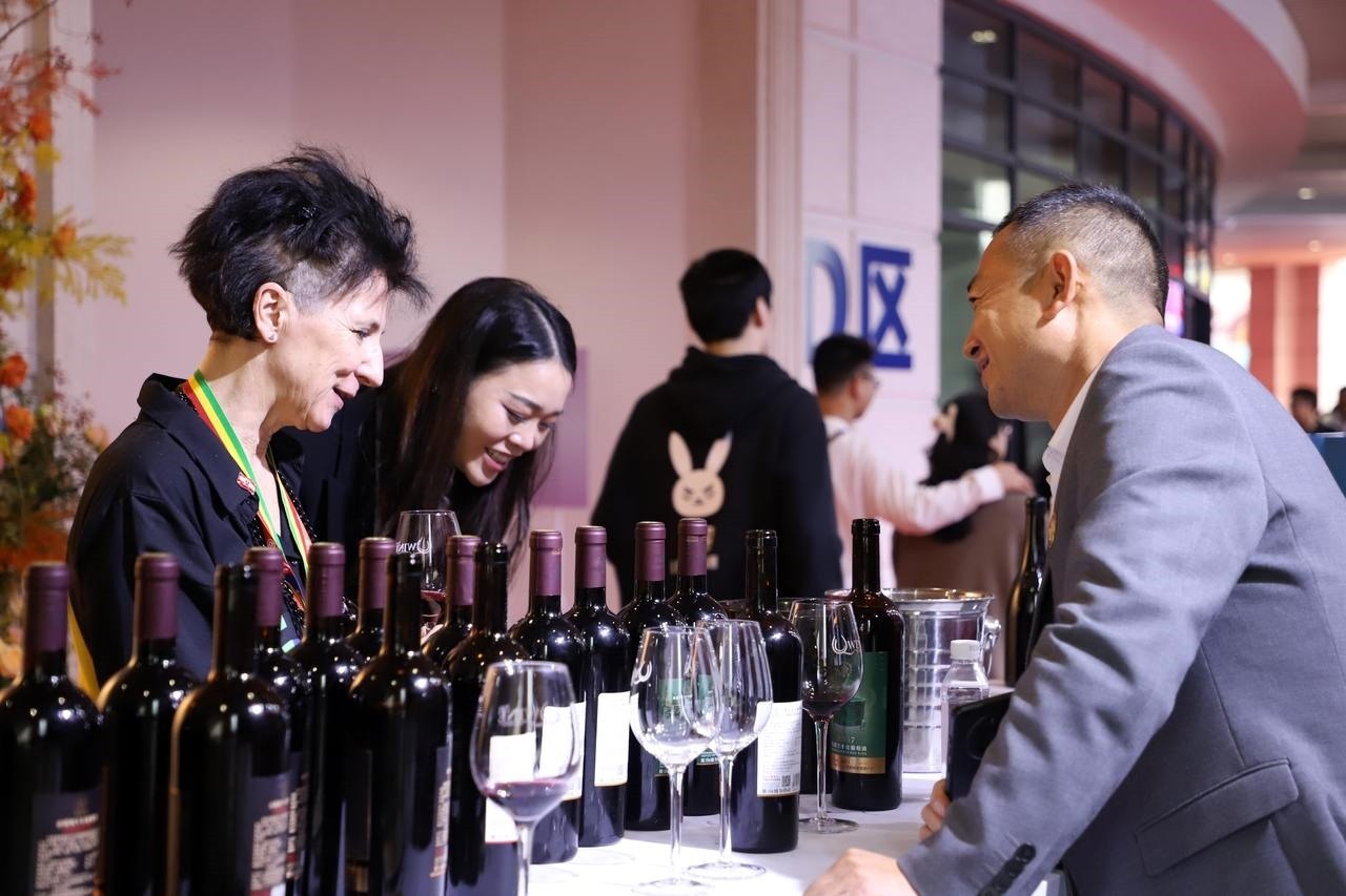 第五屆華僑進(jìn)口商品博覽會在浙江青田開幕。新華社記者 張曉潔 攝