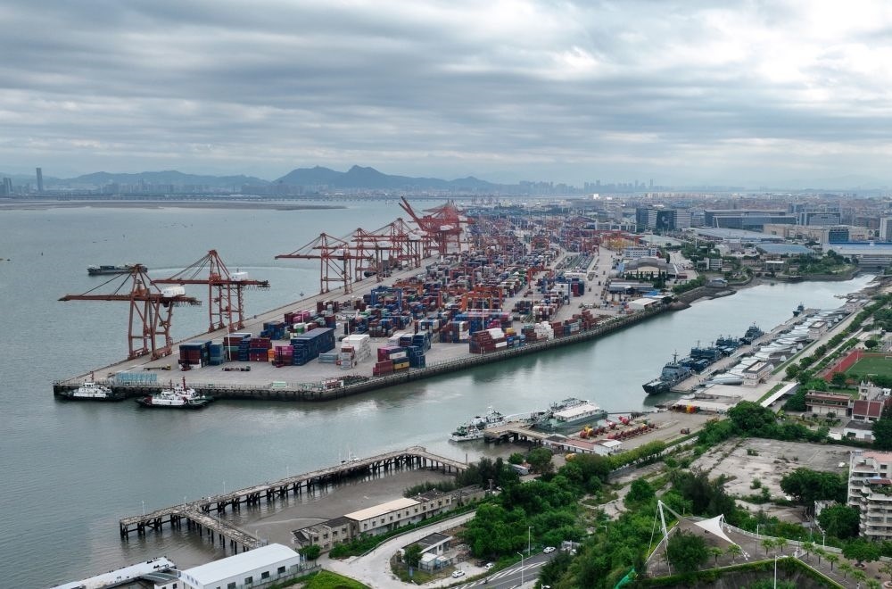 這是中國（福建）自由貿(mào)易試驗(yàn)區(qū)廈門片區(qū)內(nèi)的廈門海天碼頭（2024年9月4日攝）。