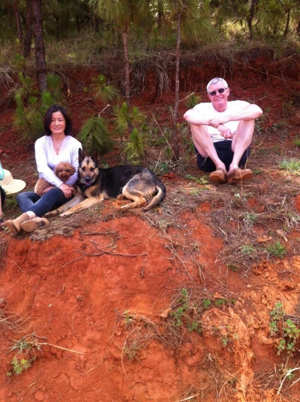 奈斯和妻子在云南東川打造了一個名叫“卡比杉”的農(nóng)場。