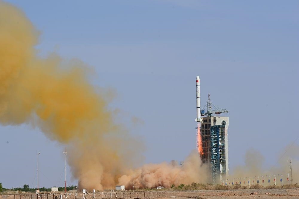 △2023年5月21日16時，我國在酒泉衛(wèi)星發(fā)射中心采用長征二號丙運載火箭，成功發(fā)射首顆內(nèi)地與澳門合作研制的空間科學(xué)衛(wèi)星“澳門科學(xué)一號”。