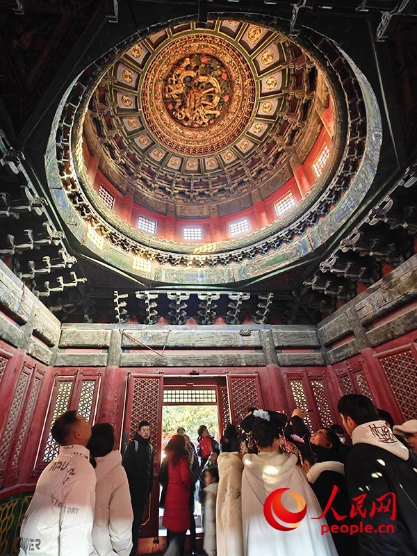 2025年1月，游客正在故宮博物院參觀。人民網(wǎng)記者 韋衍行攝