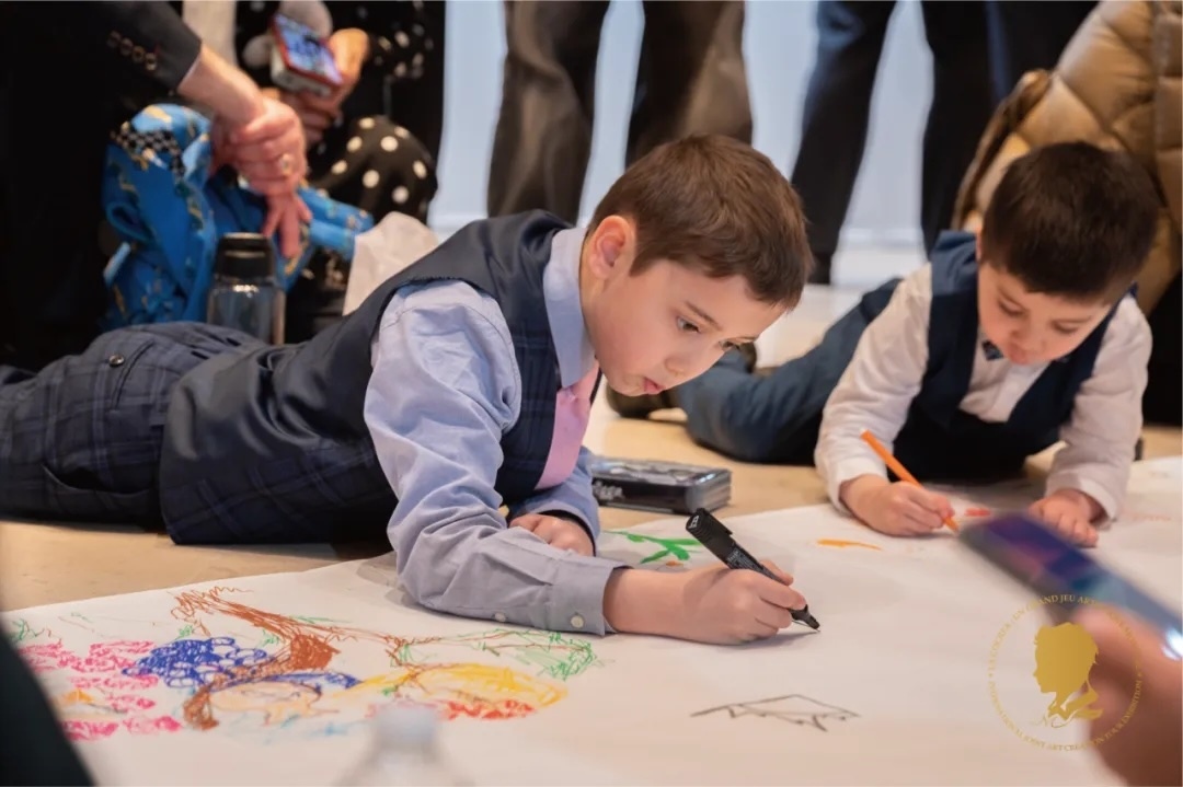 圖5：第三屆國(guó)際藝術(shù)聯(lián)創(chuàng)聯(lián)展盛大開幕。法中交流促進(jìn)會(huì)供圖